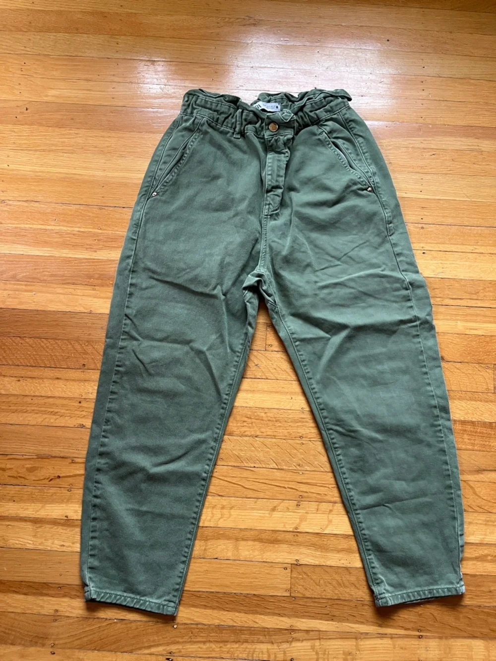 Zara overdyed horseshoe barrel jeans olive green paper bag waist baggy 6 oversiz